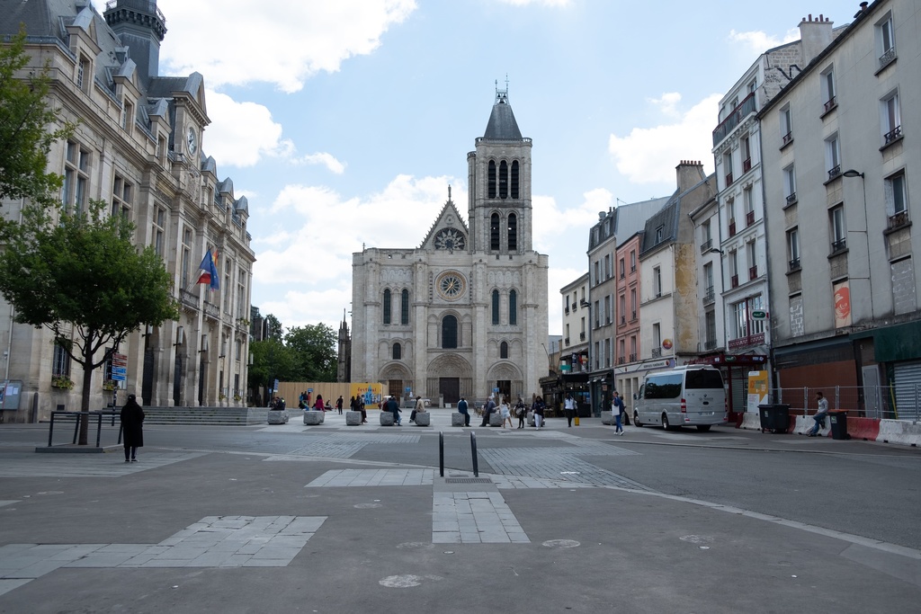 Saint-Denis Wideshot Photo