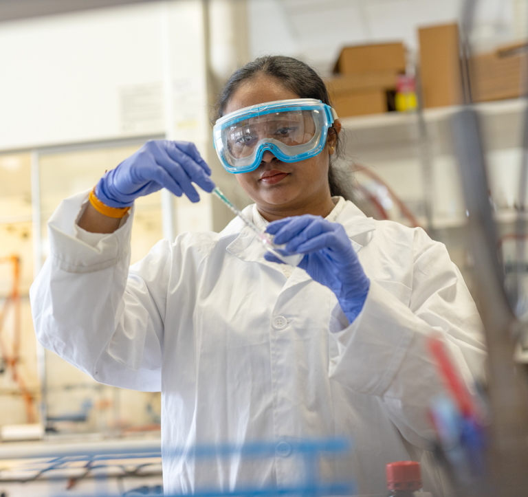 Vishuka Pathirana in the lab