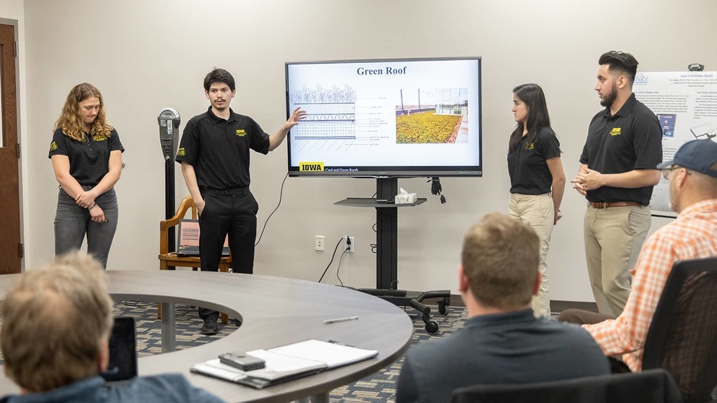 IISC students presenting in Dubuque